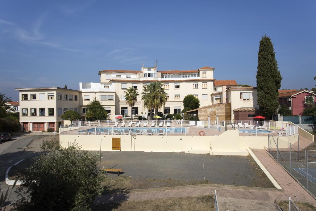 Village Vacances Le Lion De Mer Saint-Raphaël Exterior foto